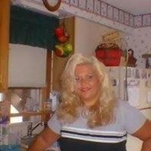 Meet your Posher, Roxanne